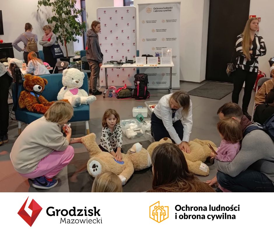 Pokazy z zakresu pierwszej pomocy i prawidłowego zachowania się w sytuacjach zagrożenia